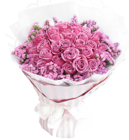 紫色恋曲：33枝紫玫瑰