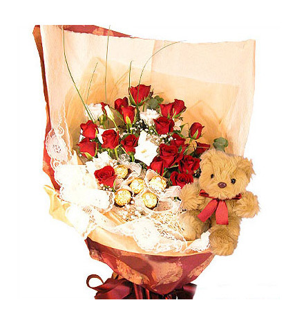 童话故事：红玫瑰20枝，金莎(或费列罗)巧克力5个,5寸小熊一只。