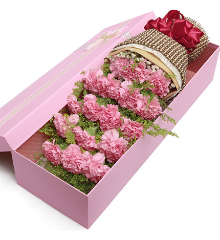 心在一起：19枝粉色康乃馨花盒包装
