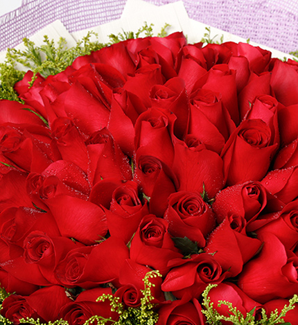 当爱在靠近：红玫瑰99枝花束